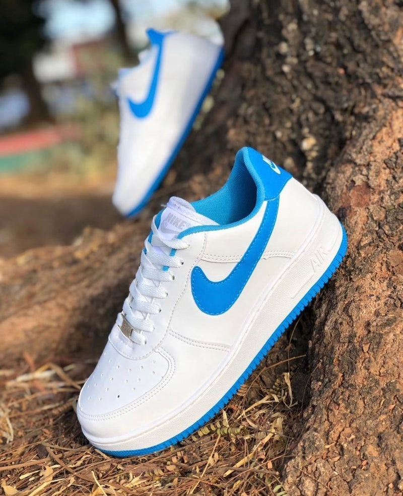 White & blue hot sale air force 1